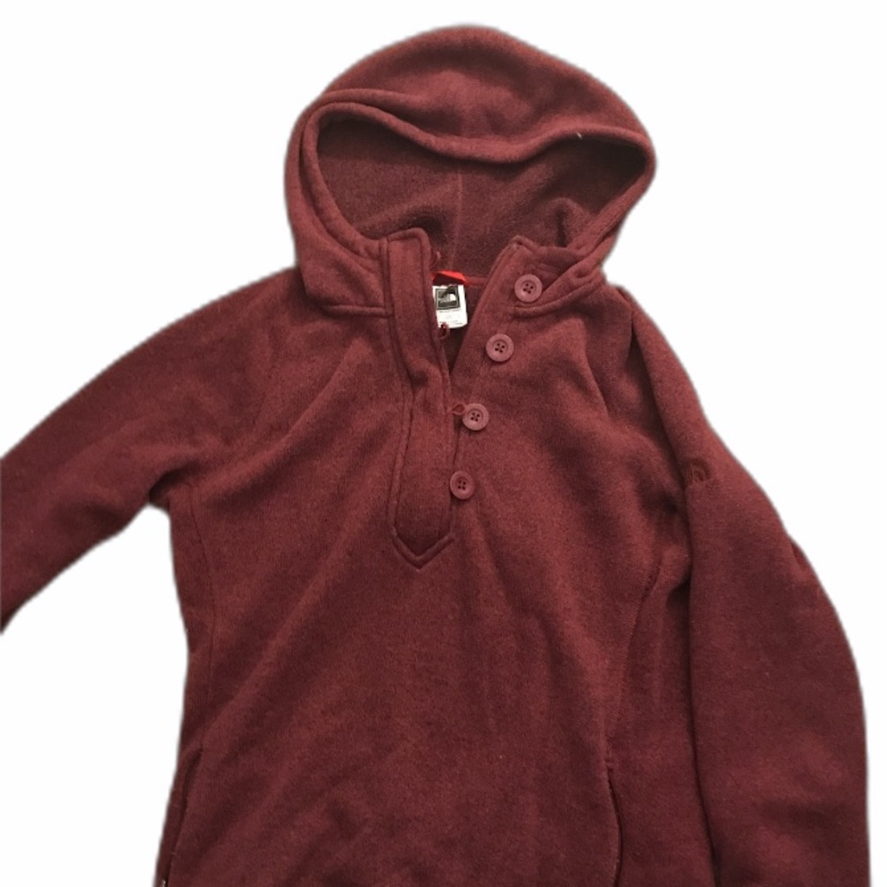 Women’s North Face sweater, large